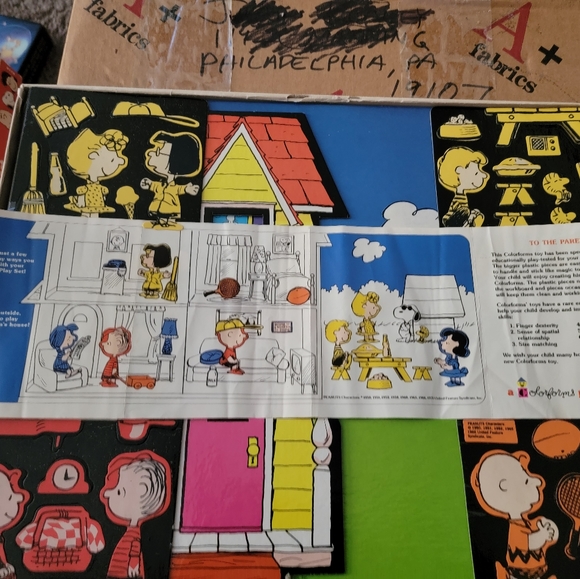 Peanuts Colorform Playset - Picture 3 of 5